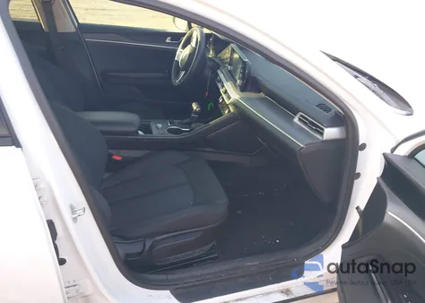 2021 Kia K5 Lxs z USA, uszkodzony, nr VIN 5XXG14J26MG078287